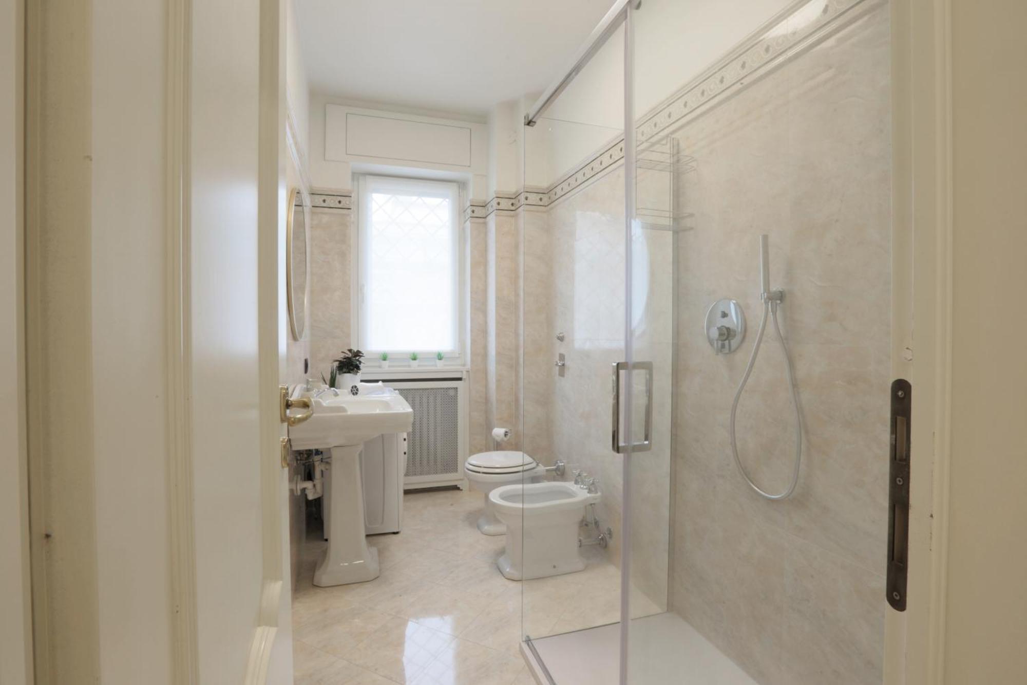 New Modern Flat 10 Minutes Walk From Central Station Milano Eksteriør bilde